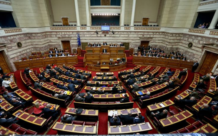 Kolotoumba εν όψει για Σαουδική Αραβία: Με πρόταση Φίλη η Βουλή θα πάρει πίσω το «ναι» στην πώληση βλημάτων